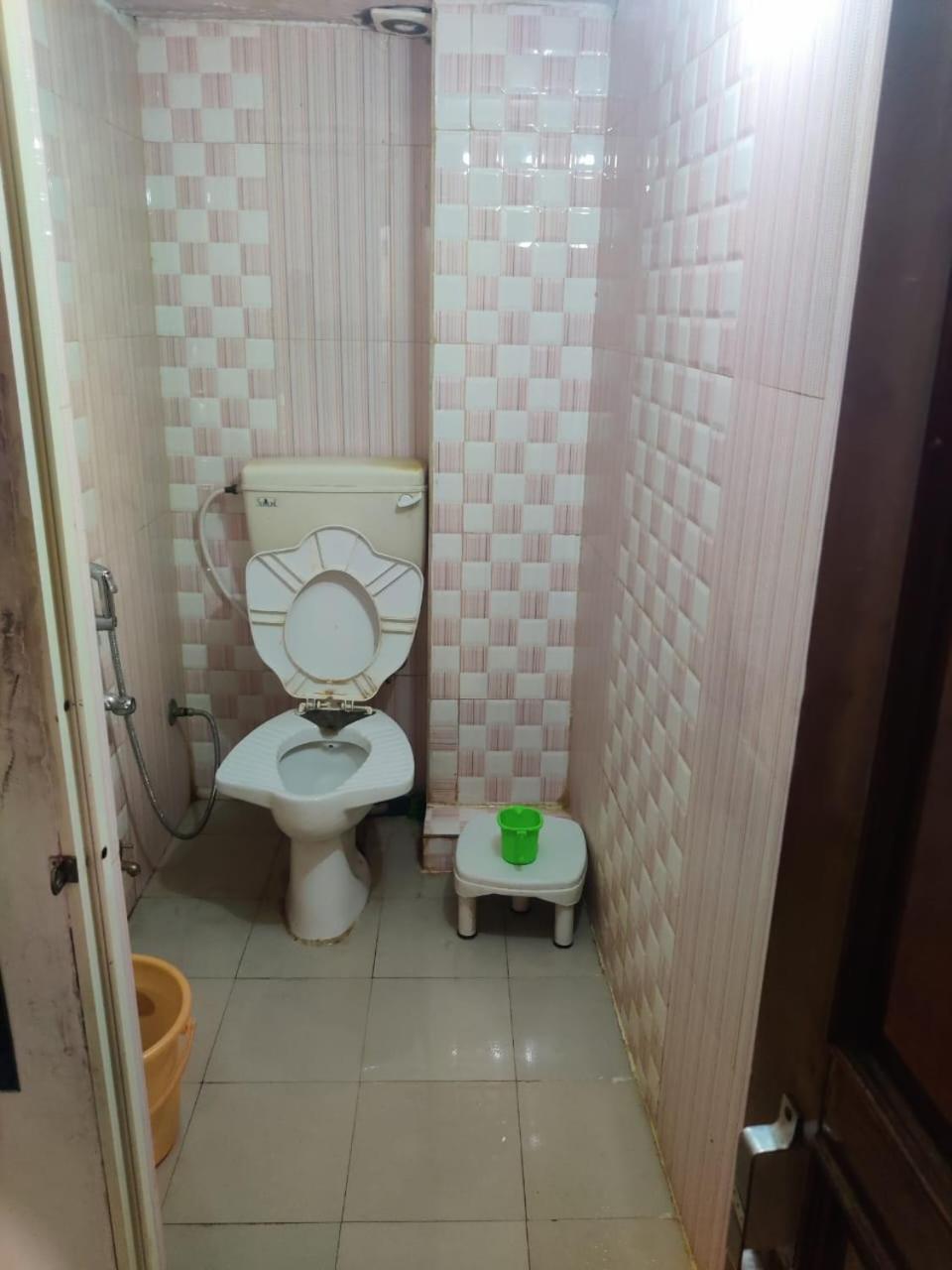Hotel Amritam Inn 乌贾因 外观 照片
